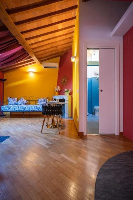 22 Home - Parcheggio Privato - Accogliente - Collegamento Sardegna E Corsica Livorno Exterior foto